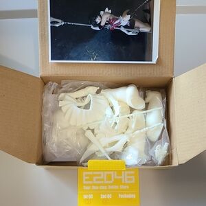 Sailor Moon Sailor Saturn E2046 garage kit - un-assembled